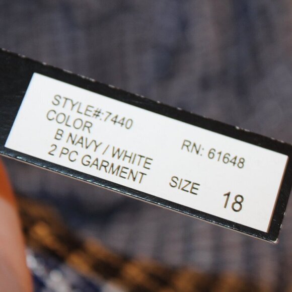 NEW Giorgio Sant’ Angelo blue and white knit bow accent woman’s coat size 18 - Picture 7 of 9